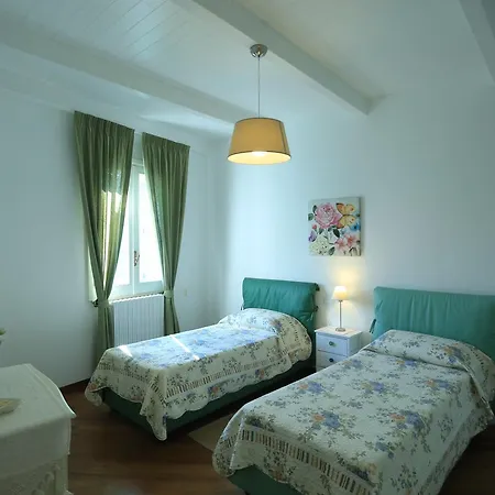 Valois Vera Vista Mare Monopoli