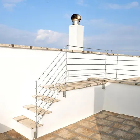 Valois Vera Vista Mare Monopoli